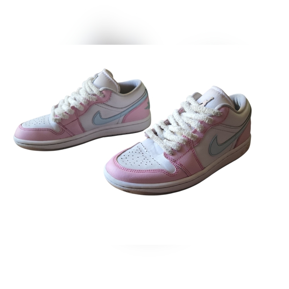 Nike Air Jordan 1 Low SE “Arctic‎ Pink / Ice Blue” – Women’s Size 5